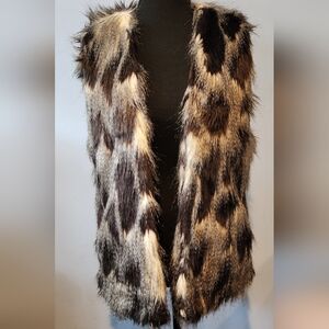 SUN & SHADOW NWT Faux Feather Fur VestSize S